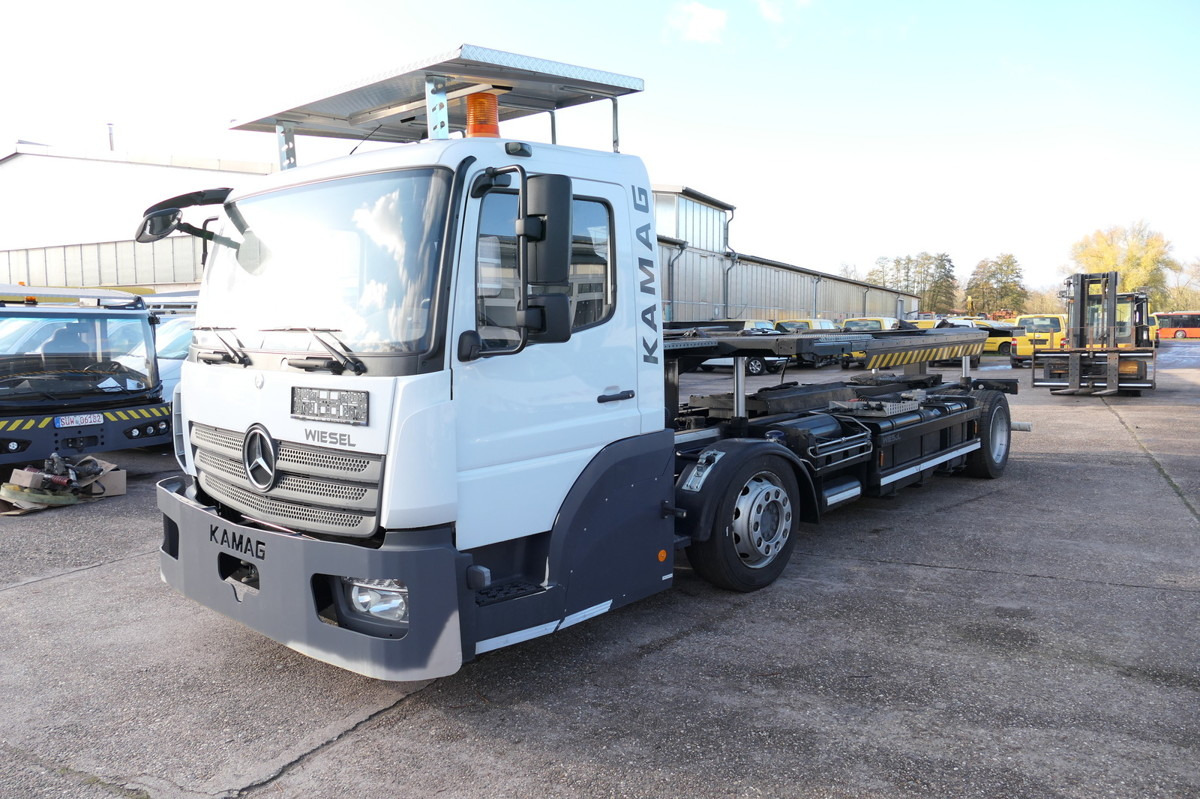 Camion porte-conteneur/ Caisse mobile MERCEDES-BENZ Kamag Wiesel WBH 25 E4-D: photos 6 Camion porte-conteneur/ Caisse mobile MERCEDES-BENZ Kamag Wiesel WBH 25 E4-D: photos 6