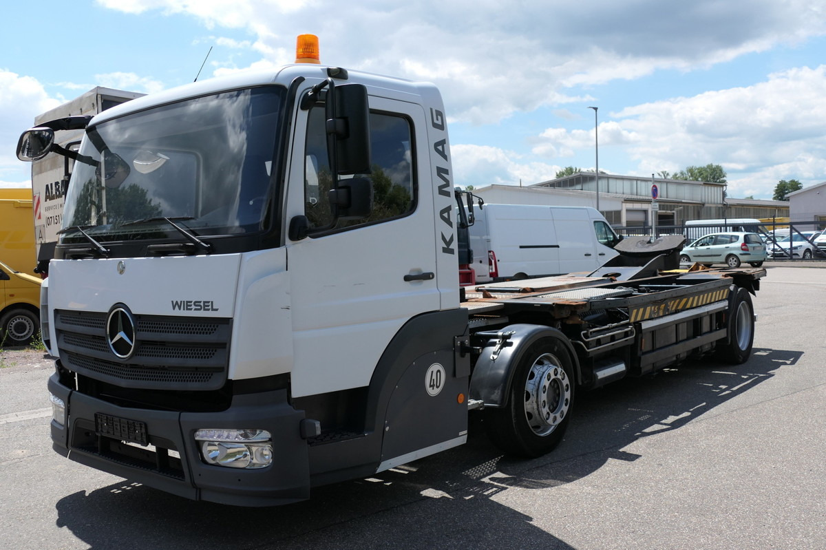 MERCEDES-BENZ Kamag Wiesel WBH 25 Wiesel Umsetzfahrzeug - Camion porte-conteneur/ Caisse mobile: photos 2 MERCEDES-BENZ Kamag Wiesel WBH 25 Wiesel Umsetzfahrzeug - Camion porte-conteneur/ Caisse mobile: photos 2