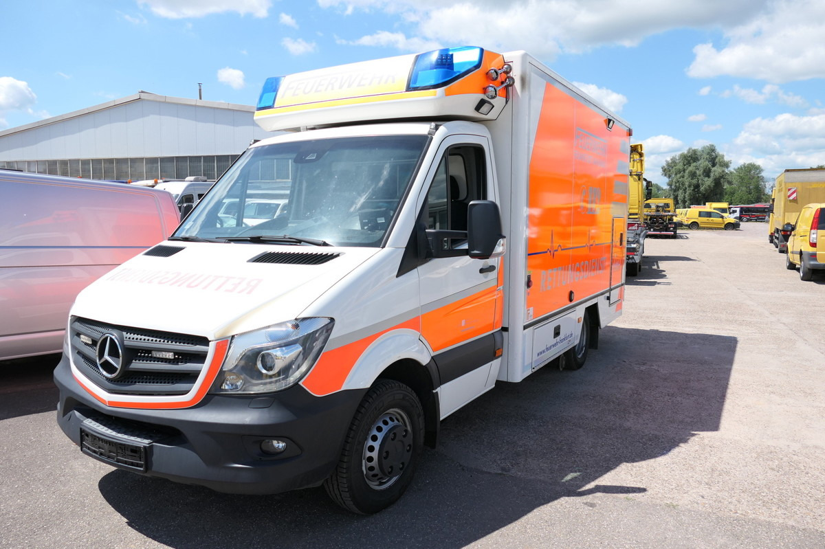 MERCEDES-BENZ Sprinter 519 CDI Klima Krankenwagen Fahrtec Aufb - Ambulance: photos 2 MERCEDES-BENZ Sprinter 519 CDI Klima Krankenwagen Fahrtec Aufb - Ambulance: photos 2