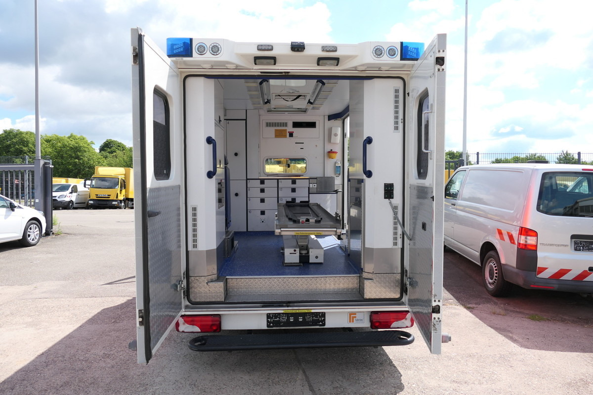 MERCEDES-BENZ Sprinter 519 CDI Klima Krankenwagen Fahrtec Aufb - Ambulance: photos 5 MERCEDES-BENZ Sprinter 519 CDI Klima Krankenwagen Fahrtec Aufb - Ambulance: photos 5