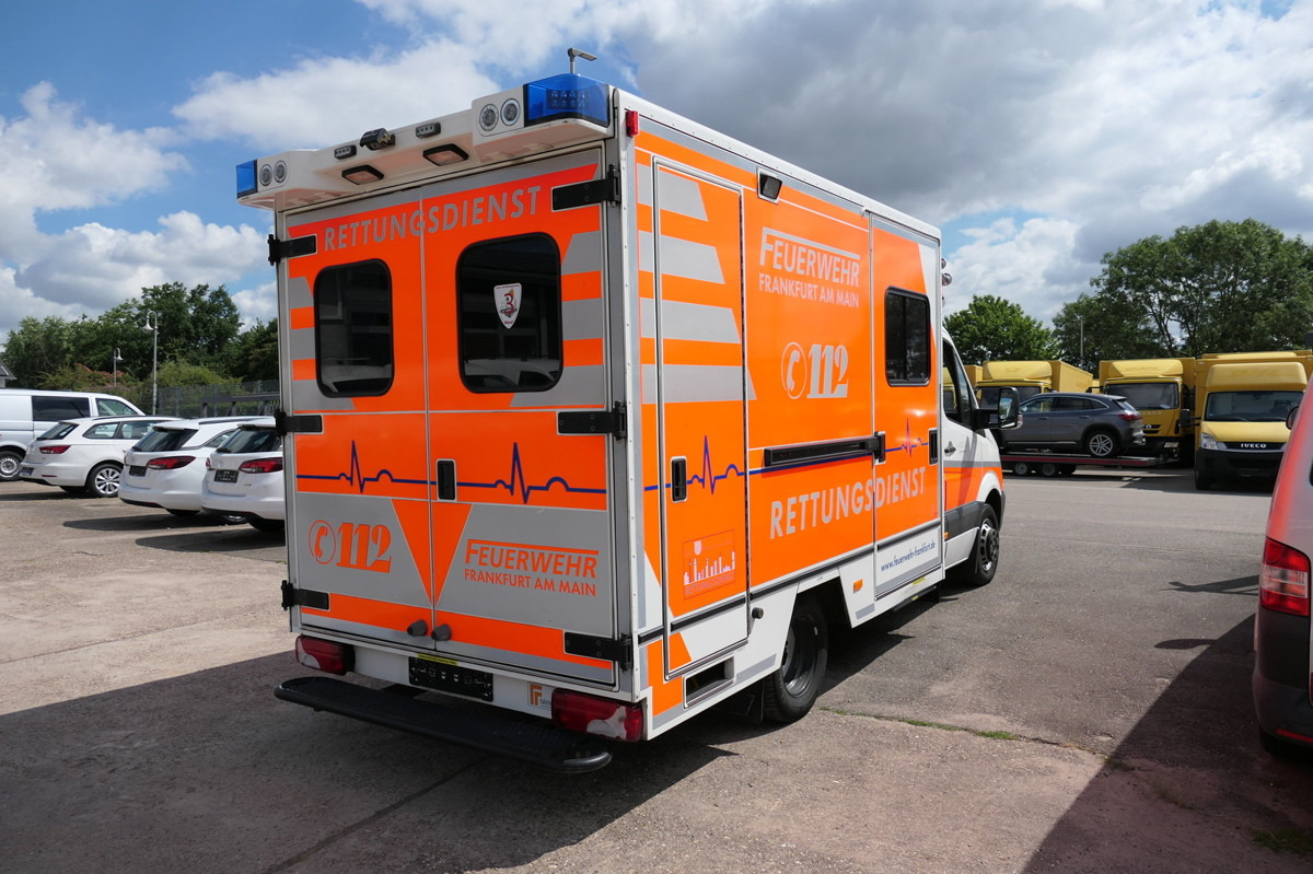 MERCEDES-BENZ Sprinter 519 CDI Klima Krankenwagen Fahrtec Aufb - Ambulance: photos 4 MERCEDES-BENZ Sprinter 519 CDI Klima Krankenwagen Fahrtec Aufb - Ambulance: photos 4