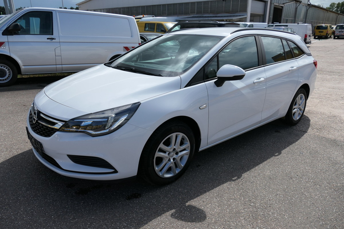 OPEL Astra K 1.6 CDTI Edition S/S KLIMA - Voiture: photos 1 OPEL Astra K 1.6 CDTI Edition S/S KLIMA - Voiture: photos 1