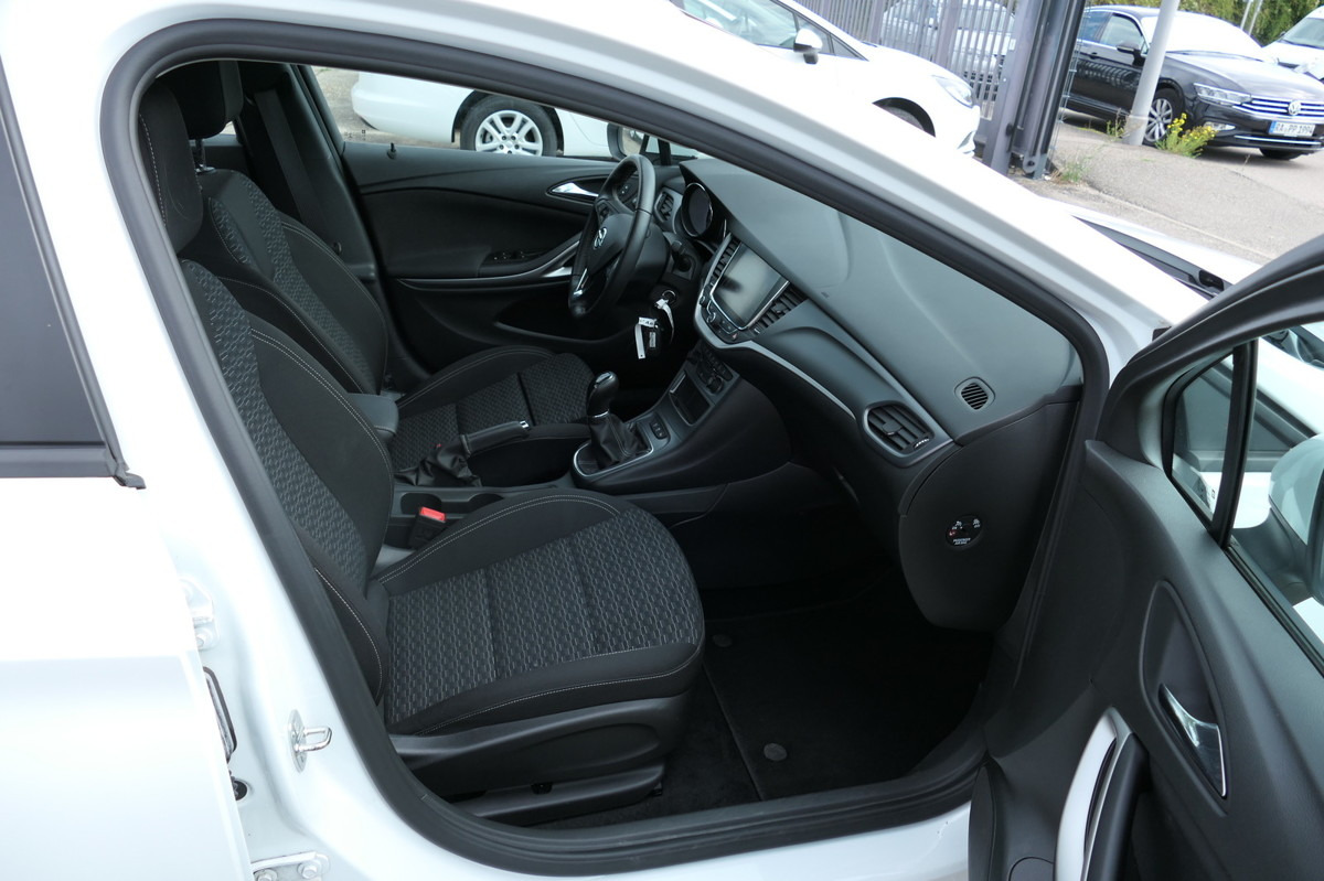 OPEL Astra K 1.6 CDTI Edition S/S KLIMA - Voiture: photos 5 OPEL Astra K 1.6 CDTI Edition S/S KLIMA - Voiture: photos 5
