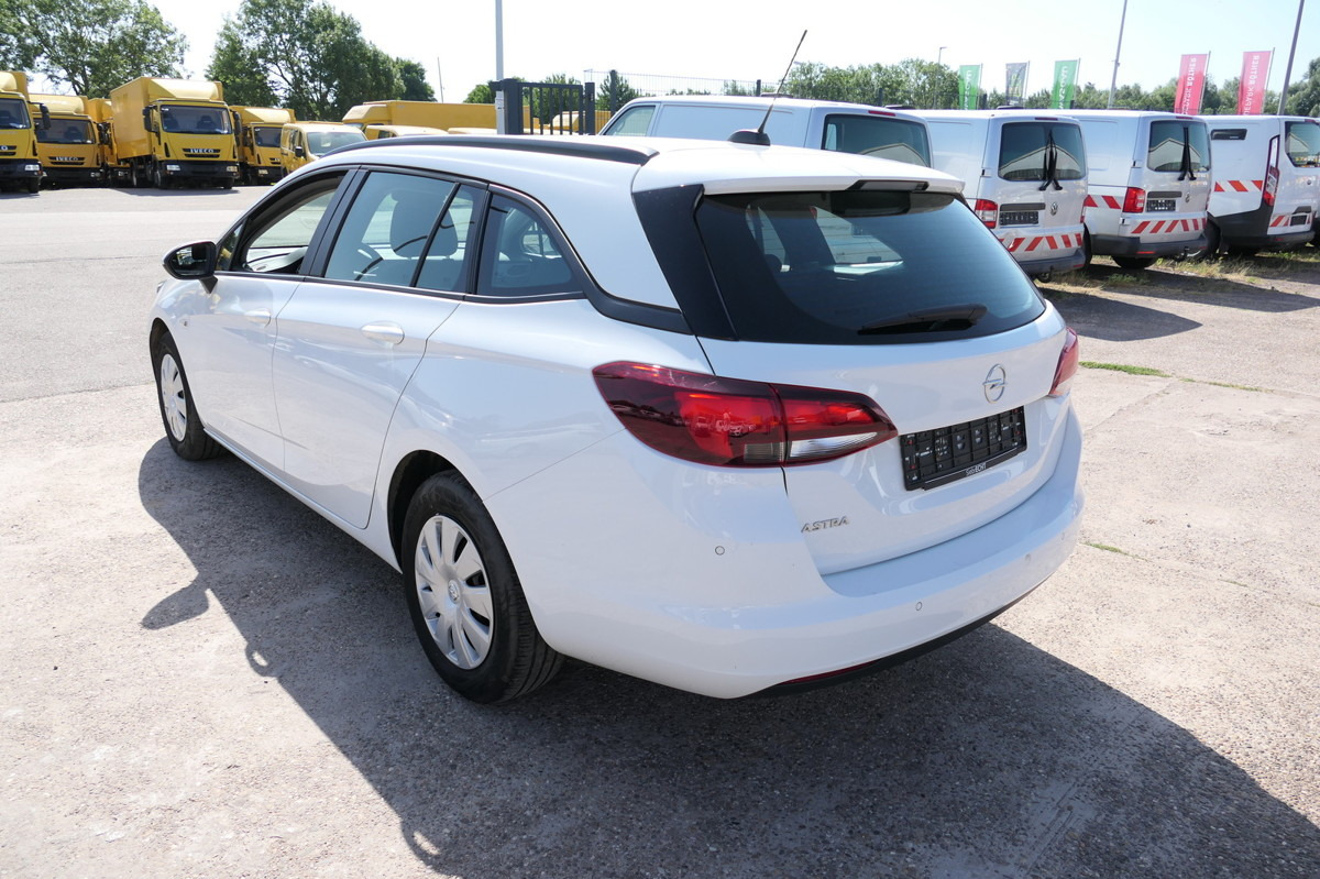 OPEL Astra Sports Tourer 1.5 CDTI KLIMA - Voiture: photos 3 OPEL Astra Sports Tourer 1.5 CDTI KLIMA - Voiture: photos 3