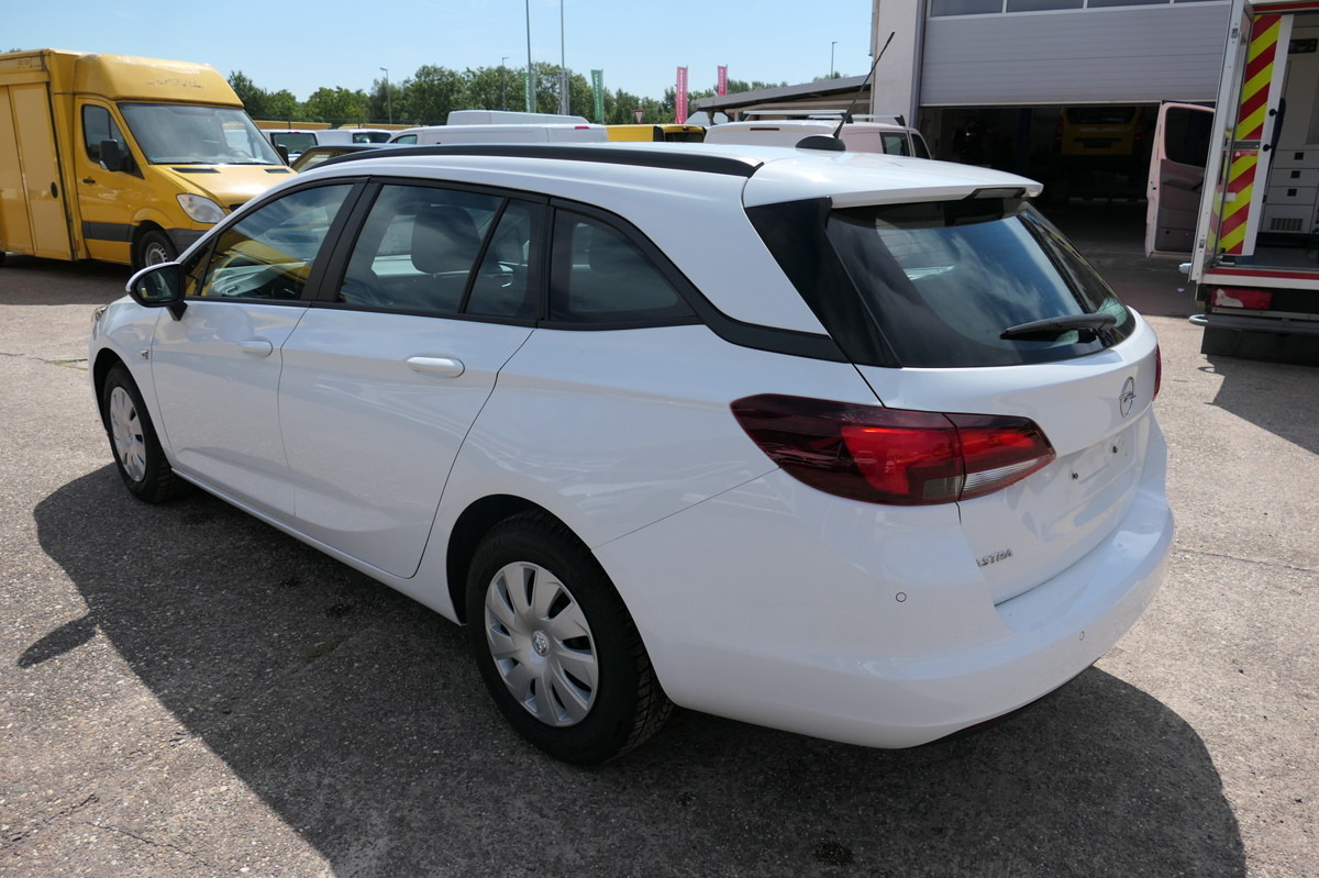 OPEL Astra Sports Tourer 1.5 CDTI KLIMA - Voiture: photos 4 OPEL Astra Sports Tourer 1.5 CDTI KLIMA - Voiture: photos 4