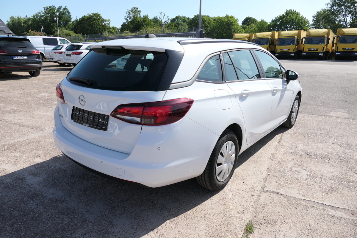 OPEL Astra Sports Tourer 1.5 CDTI KLIMA - Voiture: photos 4 OPEL Astra Sports Tourer 1.5 CDTI KLIMA - Voiture: photos 4