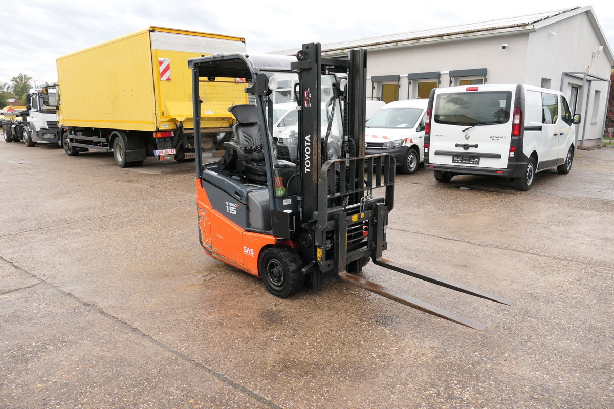 TOYOTA 7FBEST 15 Elektro Batterie 17/2021 3-Rad - Chariot élévateur électrique: photos 3 TOYOTA 7FBEST 15 Elektro Batterie 17/2021 3-Rad - Chariot élévateur électrique: photos 3