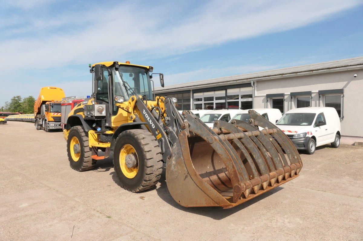 VOLVO L45H - Chargeuse sur pneus: photos 1 VOLVO L45H - Chargeuse sur pneus: photos 1