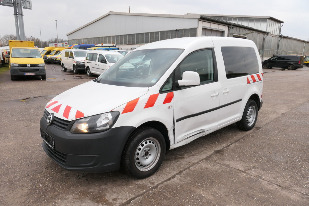 VW Caddy 1,6 TDI Typ 2K Automatik Klima Sortimo Wer - Fourgonnette: photos 3 VW Caddy 1,6 TDI Typ 2K Automatik Klima Sortimo Wer - Fourgonnette: photos 3