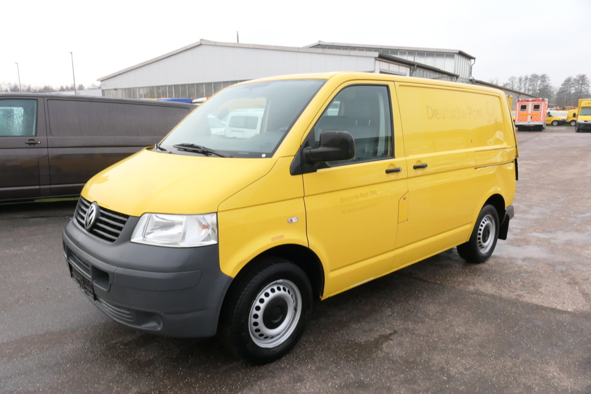 VW T5 Transporter 1.9 TDI PARKTRONIK 2xSCHIEBETÜR S - Fourgonnette: photos 2 VW T5 Transporter 1.9 TDI PARKTRONIK 2xSCHIEBETÜR S - Fourgonnette: photos 2