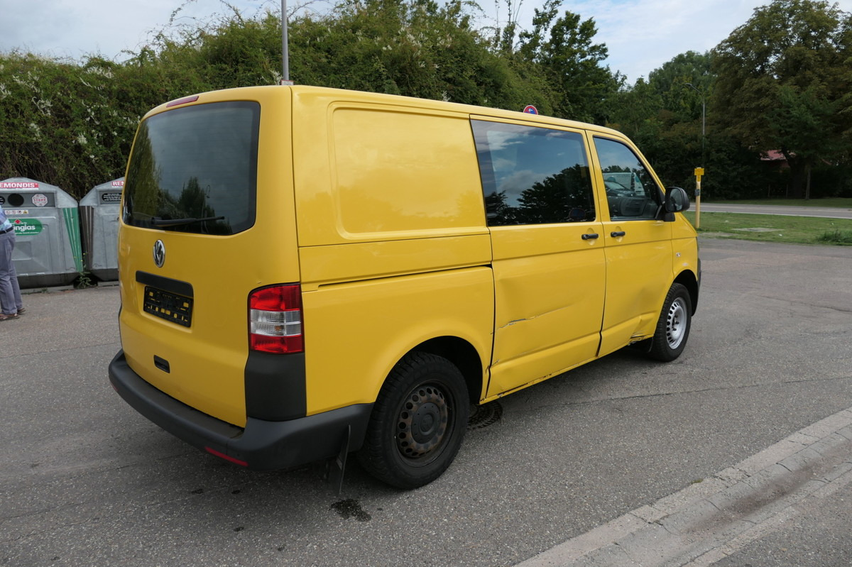 VW T5 Transporter 2.0 TDI EURO-5 CoC 2xSCHIEBETÜR P - Fourgonnette: photos 3 VW T5 Transporter 2.0 TDI EURO-5 CoC 2xSCHIEBETÜR P - Fourgonnette: photos 3