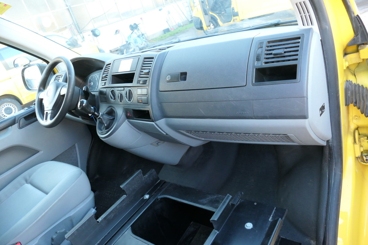 Fourgonnette VW T5 Transporter 2.0 TDI EURO-5 CoC 2xSCHIEBETÜR P: photos 8 Fourgonnette VW T5 Transporter 2.0 TDI EURO-5 CoC 2xSCHIEBETÜR P: photos 8
