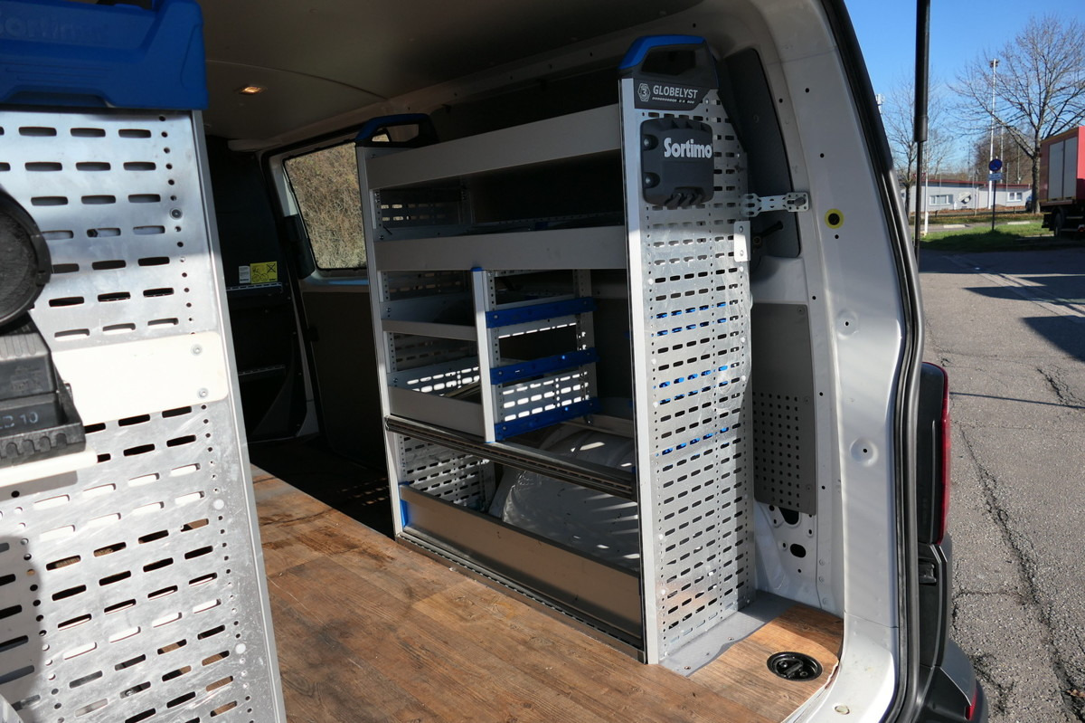 VW T6 Transporter 2.0 TDI lang 4Motion 3Sitzer AHK - Fourgonnette: photos 1 VW T6 Transporter 2.0 TDI lang 4Motion 3Sitzer AHK - Fourgonnette: photos 1