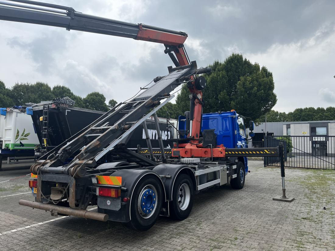 DAF CF 85.360 6x2 NCH cable system - Palfinger PK 18002 - Camion porte-conteneur/ Caisse mobile, Camion grue: photos 2 DAF CF 85.360 6x2 NCH cable system - Palfinger PK 18002 - Camion porte-conteneur/ Caisse mobile, Camion grue: photos 2