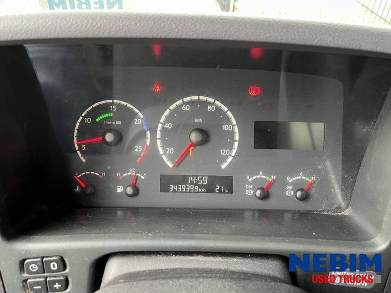 Scania P270 - 343.938km - 3 front seats - Camion fourgon: photos 5 Scania P270 - 343.938km - 3 front seats - Camion fourgon: photos 5