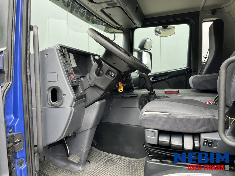 Scania P270 - 343.938km - 3 front seats - Camion fourgon: photos 3 Scania P270 - 343.938km - 3 front seats - Camion fourgon: photos 3