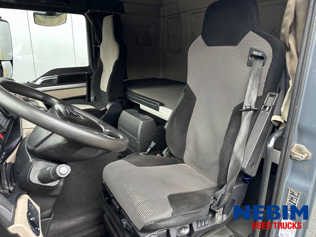 MAN TGX 18.460 4x4 Hydro drive - Tracteur routier: photos 4 MAN TGX 18.460 4x4 Hydro drive - Tracteur routier: photos 4