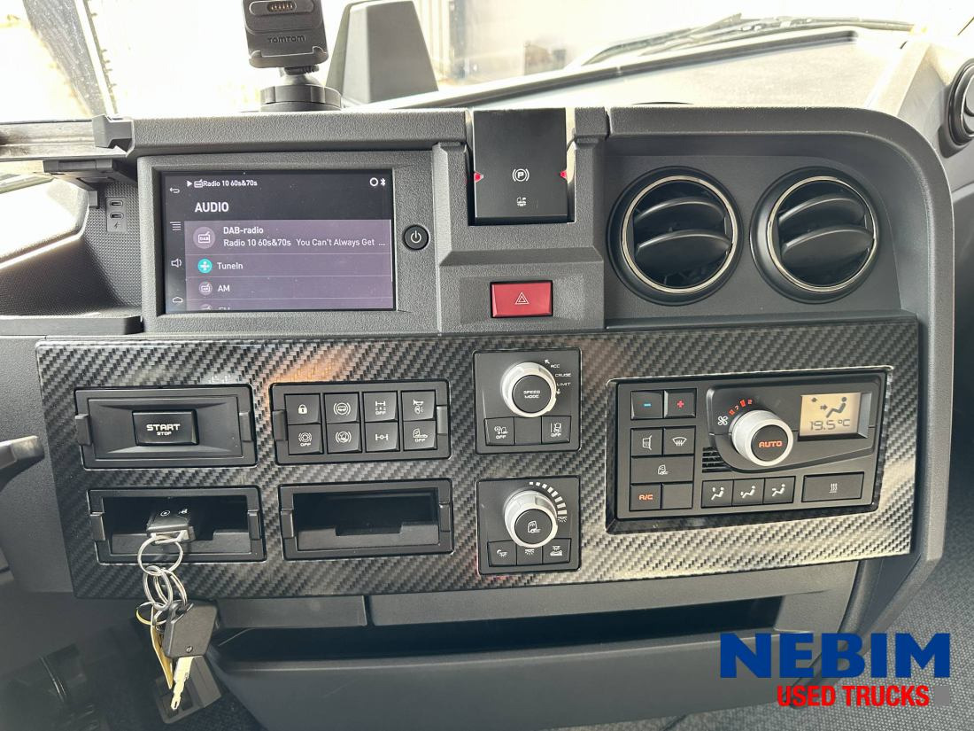 Renault T HIGH 520 4x2 - NEW Tacho - TOP Condition - Tracteur routier: photos 4 Renault T HIGH 520 4x2 - NEW Tacho - TOP Condition - Tracteur routier: photos 4