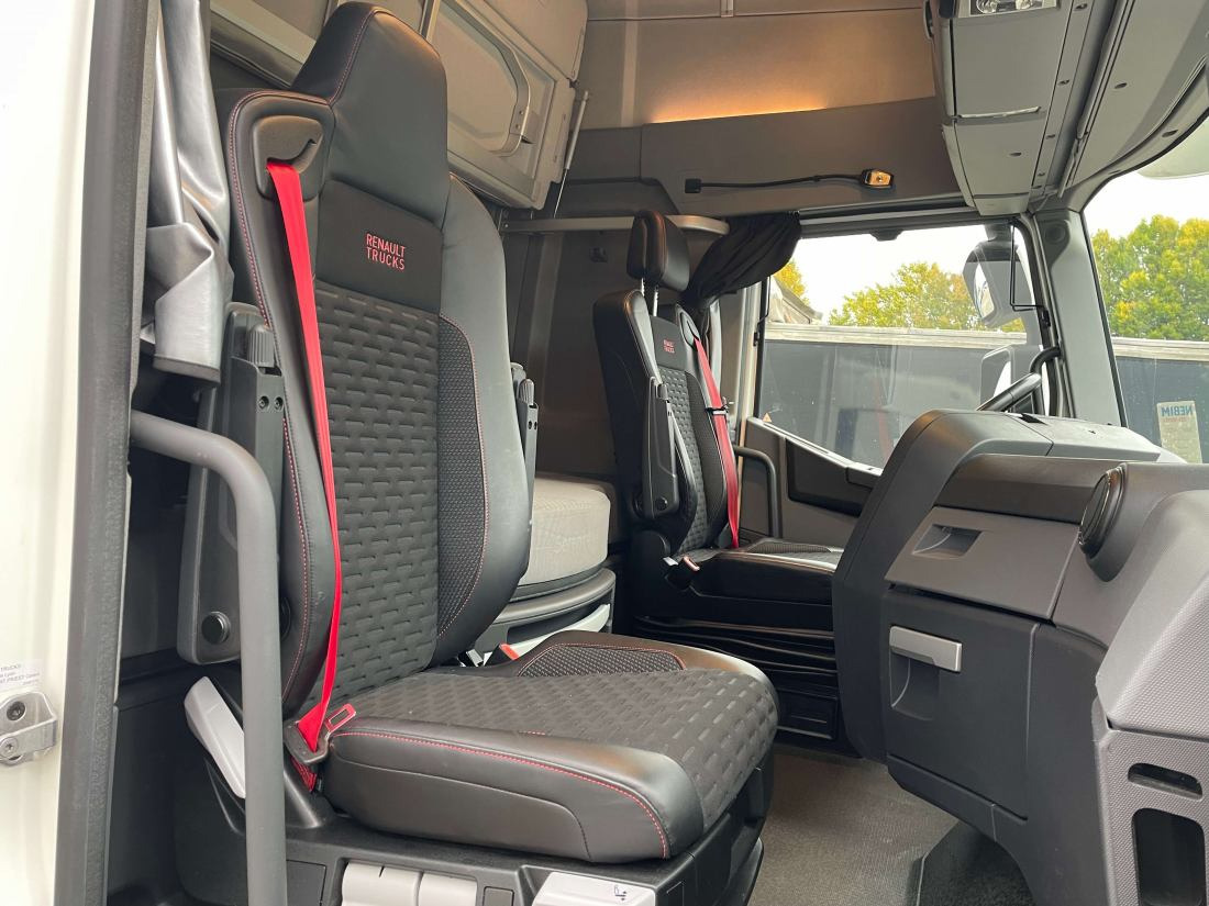 Tracteur routier Renault T HIGH 520 4x2 new tacho - Parking Airco: photos 6