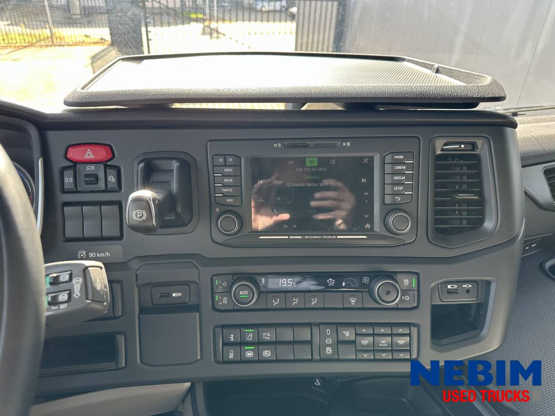 Scania S500 168.049km - Retarder - Smart Tacho 2 - Stand Klima - Tracteur routier: photos 4 Scania S500 168.049km - Retarder - Smart Tacho 2 - Stand Klima - Tracteur routier: photos 4