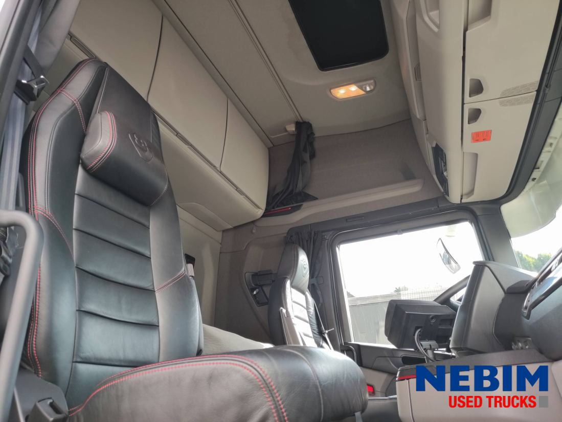 Scania S730 V8 Topline - Retarder - Full AIR - Tracteur routier: photos 4 Scania S730 V8 Topline - Retarder - Full AIR - Tracteur routier: photos 4