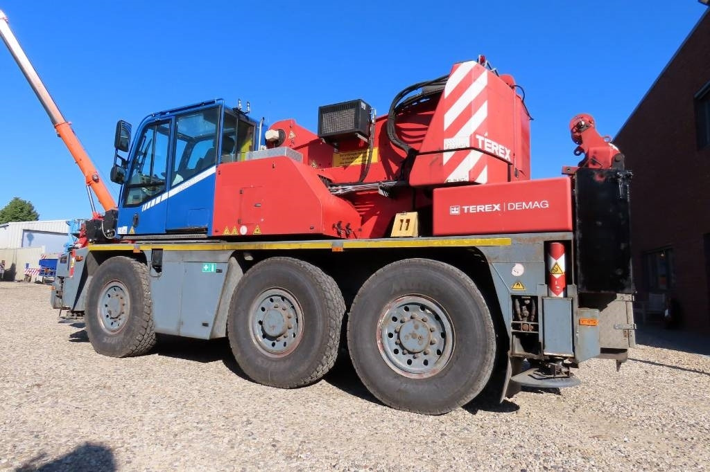 Terex Demag AC 40 City - Grue tout-terrain: photos 4 Terex Demag AC 40 City - Grue tout-terrain: photos 4