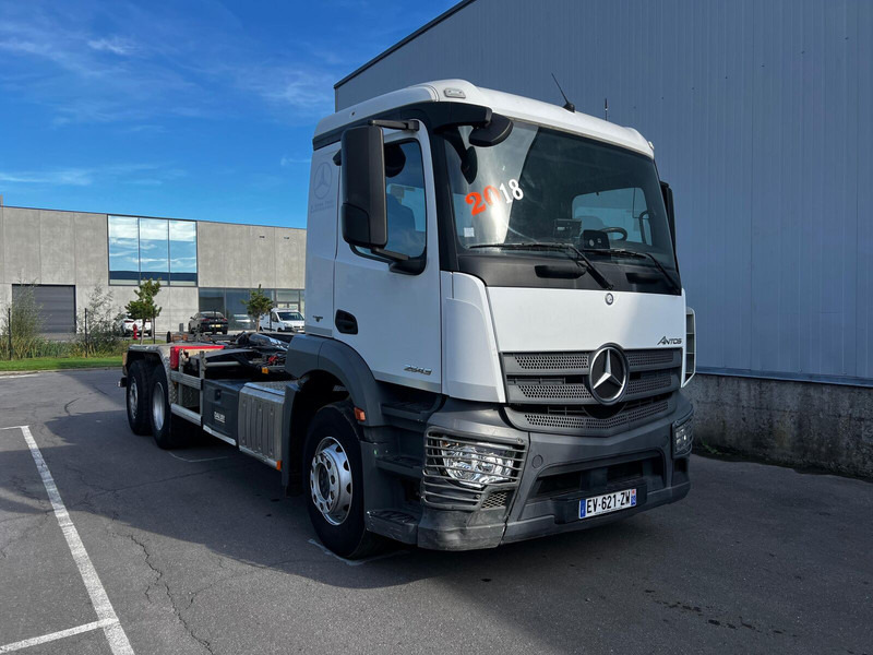 Mercedes-Benz Actros 2543 - Camion ampliroll: photos 3 Mercedes-Benz Actros 2543 - Camion ampliroll: photos 3