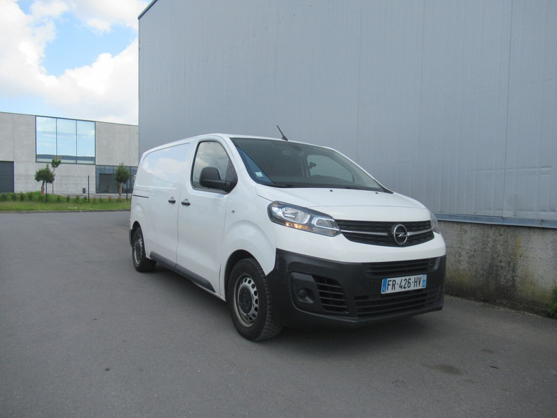 Opel Vivaro - Fourgon utilitaire: photos 1 Opel Vivaro - Fourgon utilitaire: photos 1