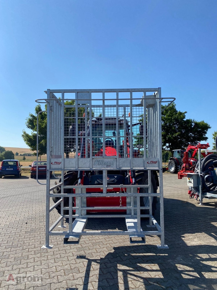 Fliegl Arbeitsbühne - Accessoire: photos 2 Fliegl Arbeitsbühne - Accessoire: photos 2