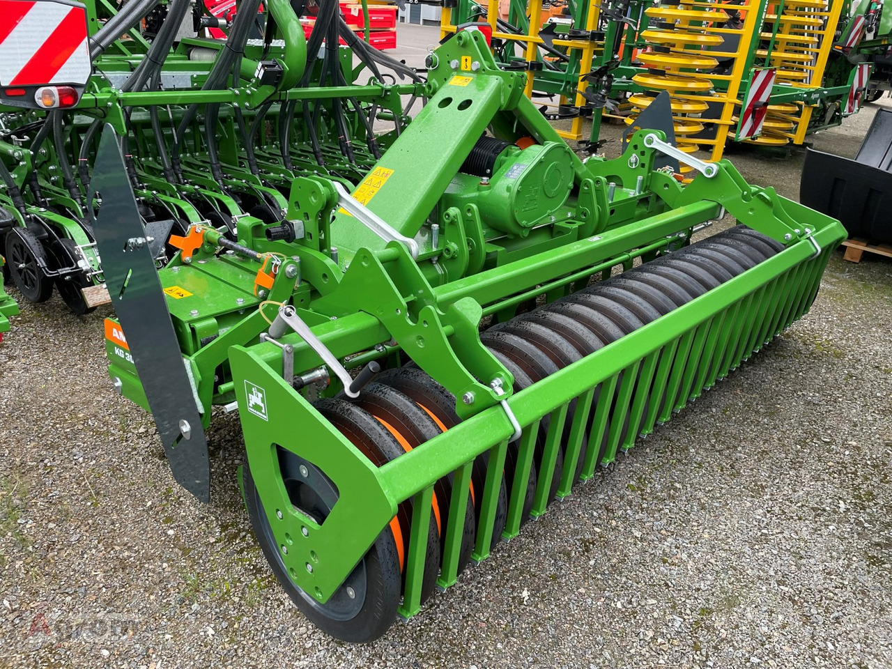 Amazone KG 3001 Spezial Cultimix - Herse rotative: photos 2 Amazone KG 3001 Spezial Cultimix - Herse rotative: photos 2