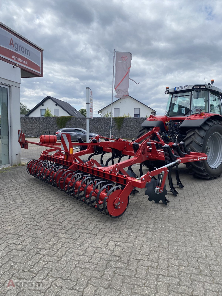 Horsch Terrano 4 FX - Bineuse: photos 3 Horsch Terrano 4 FX - Bineuse: photos 3
