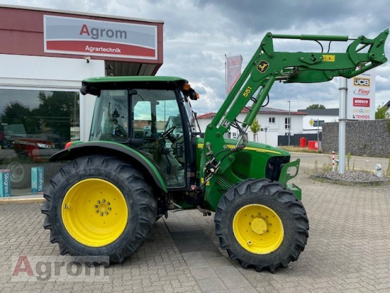 John Deere 5620 Premium - Tracteur agricole: photos 2 John Deere 5620 Premium - Tracteur agricole: photos 2