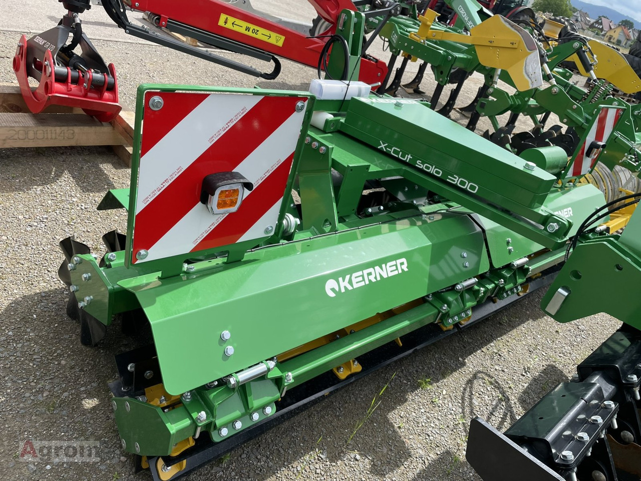 Kerner X-Cut Solo 300 - Cover crop: photos 1 Kerner X-Cut Solo 300 - Cover crop: photos 1