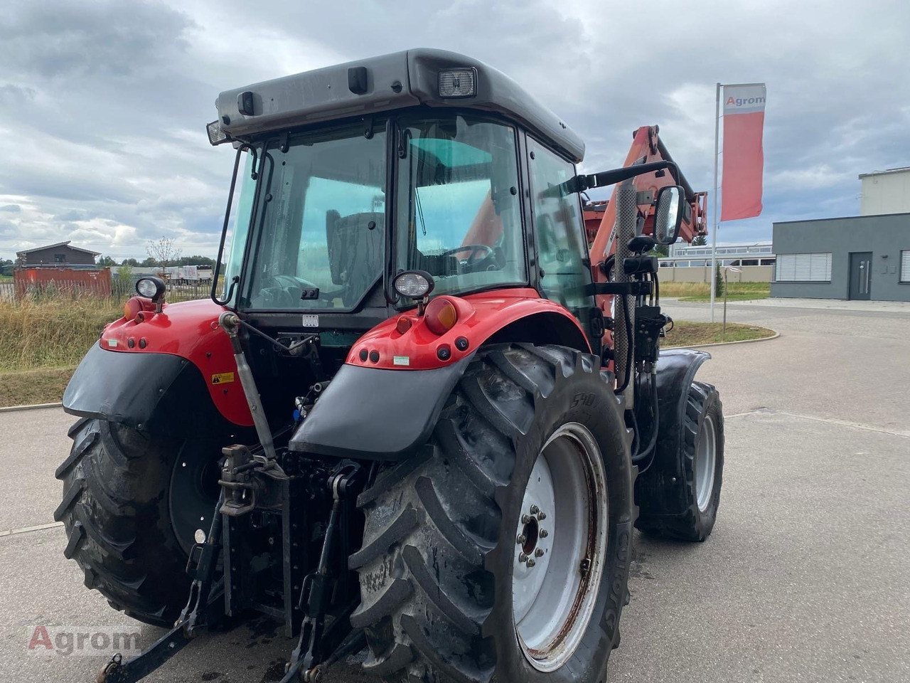 Massey Ferguson 5445 Dyna4 - Tracteur agricole: photos 4 Massey Ferguson 5445 Dyna4 - Tracteur agricole: photos 4