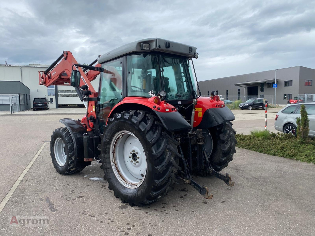 Massey Ferguson 5445 Dyna4 - Tracteur agricole: photos 5 Massey Ferguson 5445 Dyna4 - Tracteur agricole: photos 5