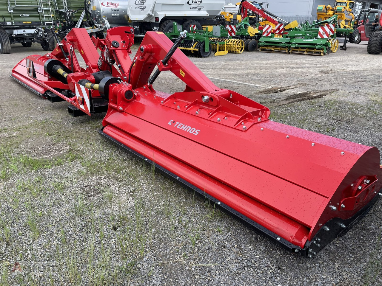 Tehnos MU2Z 840R - Broyeur/ Épareuse: photos 1 Tehnos MU2Z 840R - Broyeur/ Épareuse: photos 1
