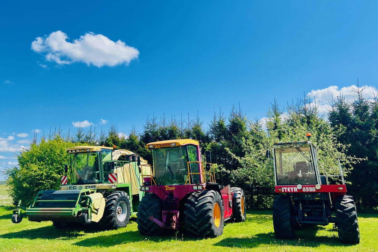 Krone BIG X 650 - Ensileuse: photos 1 Krone BIG X 650 - Ensileuse: photos 1
