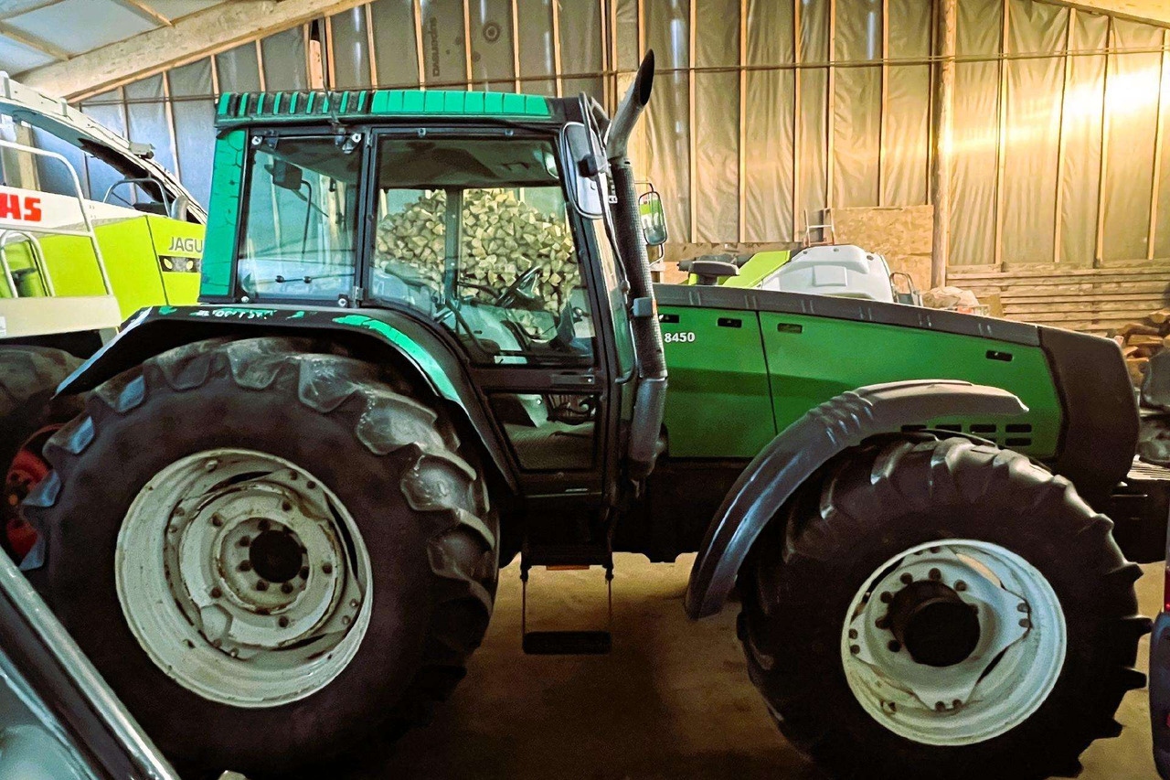 Valtra 8450 Mega - Tracteur agricole: photos 3 Valtra 8450 Mega - Tracteur agricole: photos 3