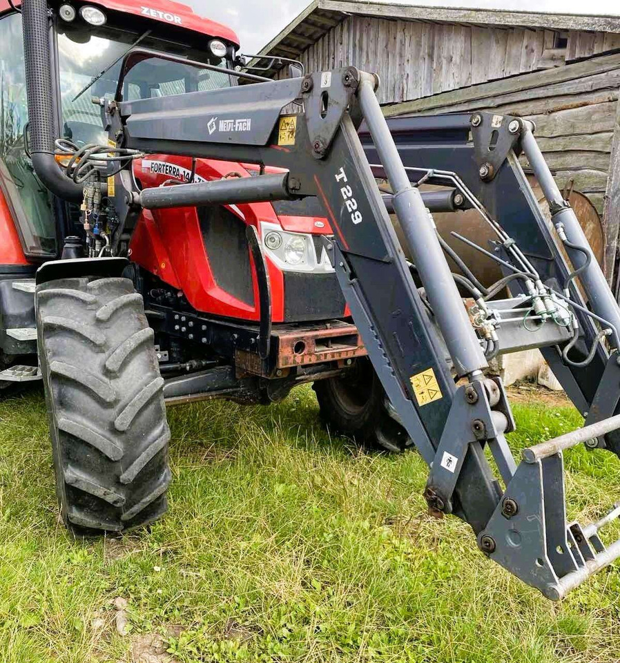 Zetor Forterra 140 - Tracteur agricole: photos 3 Zetor Forterra 140 - Tracteur agricole: photos 3
