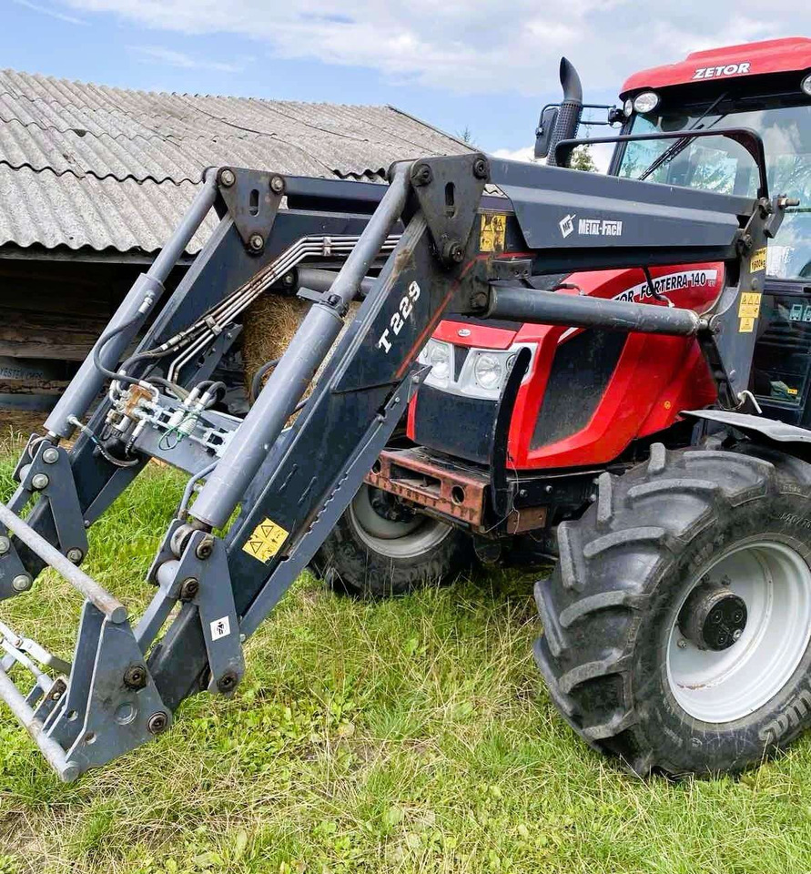 Zetor Forterra 140 - Tracteur agricole: photos 1 Zetor Forterra 140 - Tracteur agricole: photos 1