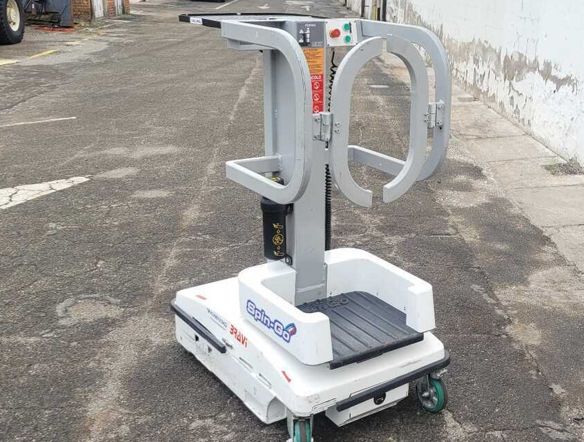 Bravi LUI MINI P.A./SPING-GO - Nacelle ciseaux: photos 2 Bravi LUI MINI P.A./SPING-GO - Nacelle ciseaux: photos 2