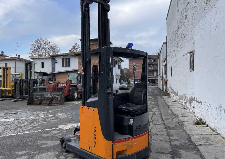 Still FM 14 I (batt. 2015) - Chariot à mât rétractable: photos 4 Still FM 14 I (batt. 2015) - Chariot à mât rétractable: photos 4