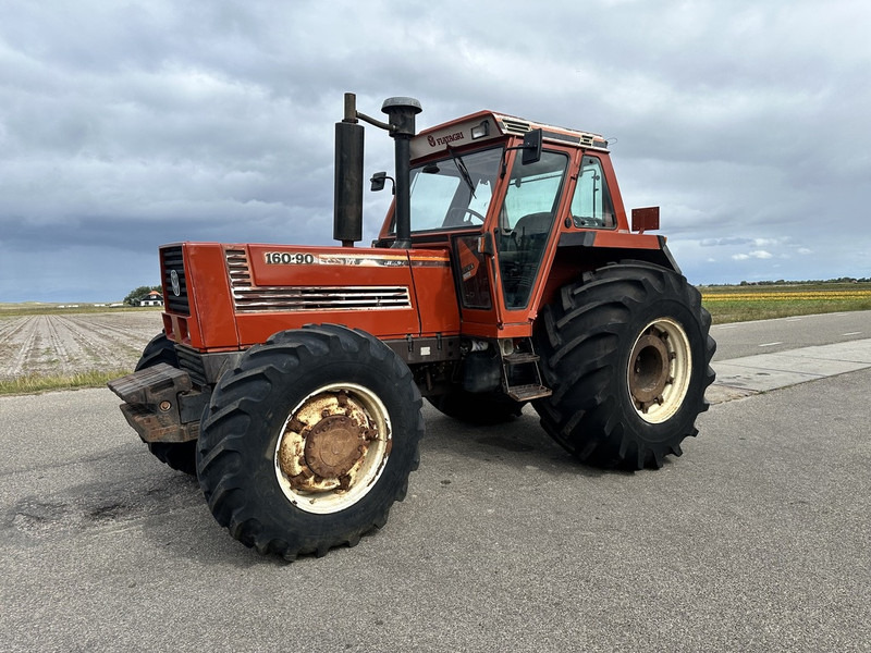 Fiat 160-90 DT - Tracteur agricole: photos 1 Fiat 160-90 DT - Tracteur agricole: photos 1