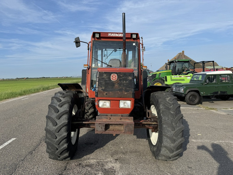 Fiat F100 - Tracteur agricole: photos 2 Fiat F100 - Tracteur agricole: photos 2