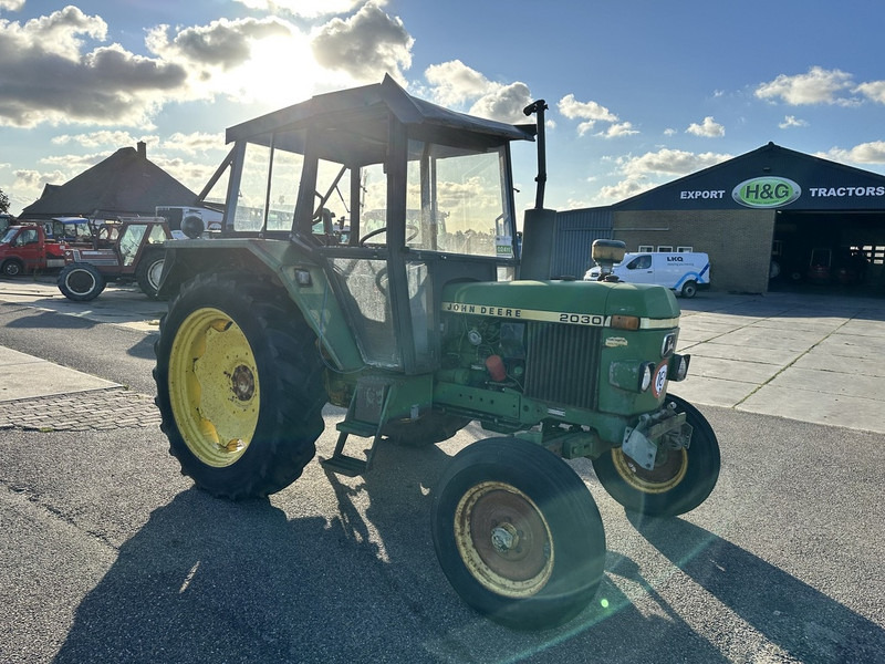 John Deere 2030 - Tracteur agricole: photos 3 John Deere 2030 - Tracteur agricole: photos 3