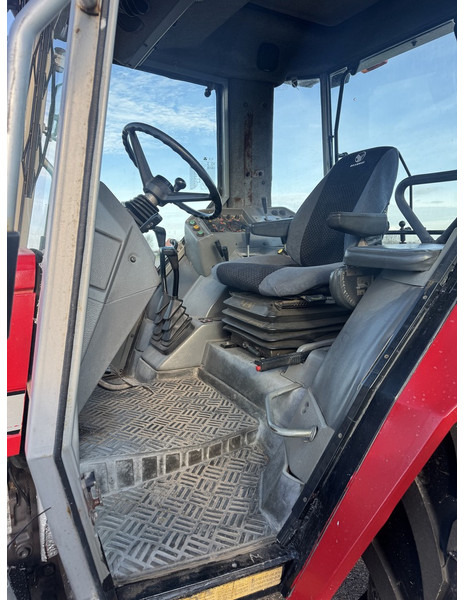 Massey Ferguson 3060 - Tracteur agricole: photos 4 Massey Ferguson 3060 - Tracteur agricole: photos 4