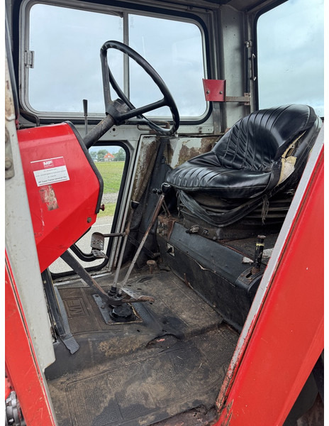 Massey Ferguson 590 - Tracteur agricole: photos 4 Massey Ferguson 590 - Tracteur agricole: photos 4