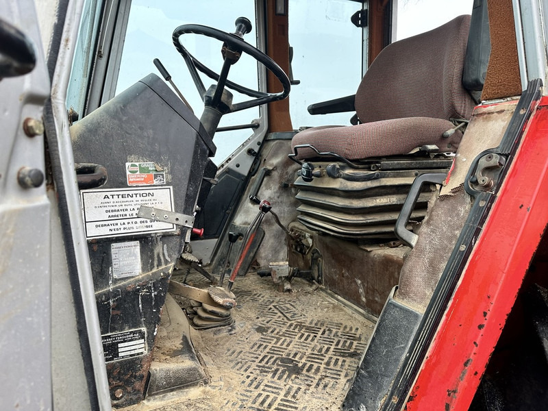Massey Ferguson 698 - Tracteur agricole: photos 4 Massey Ferguson 698 - Tracteur agricole: photos 4