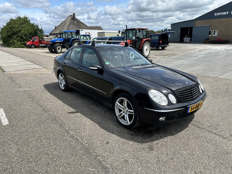 Mercedes-Benz E-Klasse 240 - Voiture: photos 3 Mercedes-Benz E-Klasse 240 - Voiture: photos 3