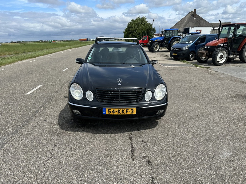 Mercedes-Benz E-Klasse 240 - Voiture: photos 2 Mercedes-Benz E-Klasse 240 - Voiture: photos 2